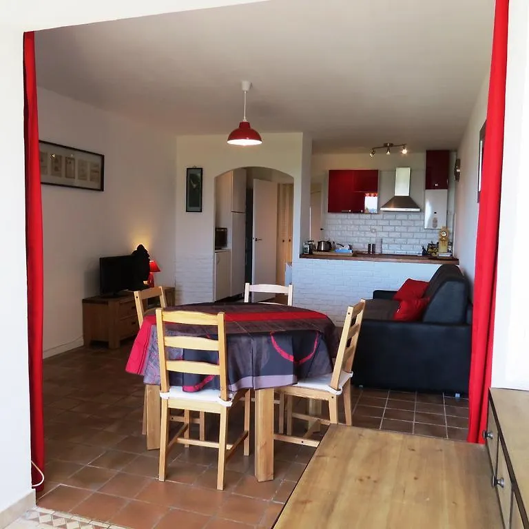 Rives D'Or Daire Sausset-les-Pins 0*,